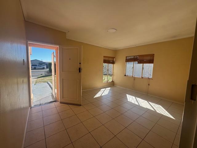 To Let 3 Bedroom Property for Rent in Bothasig Western Cape